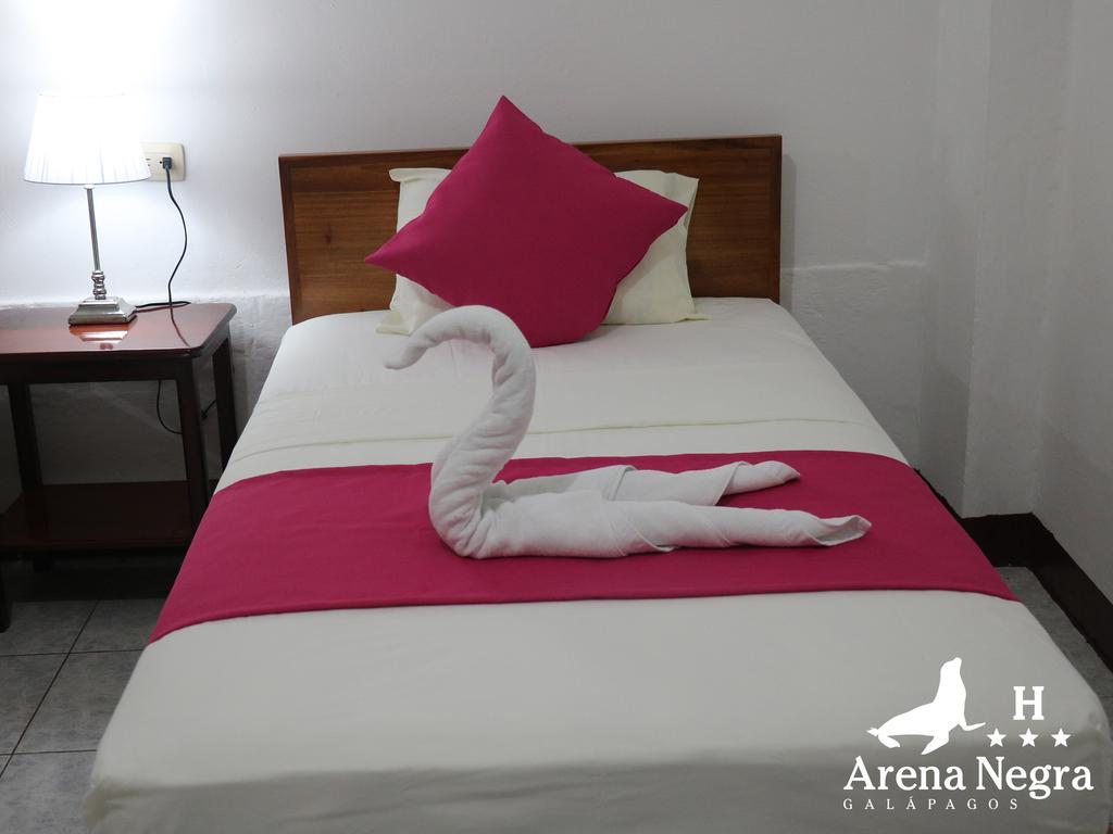 Hostal Arena Negra Пуерто Айора Екстериор снимка